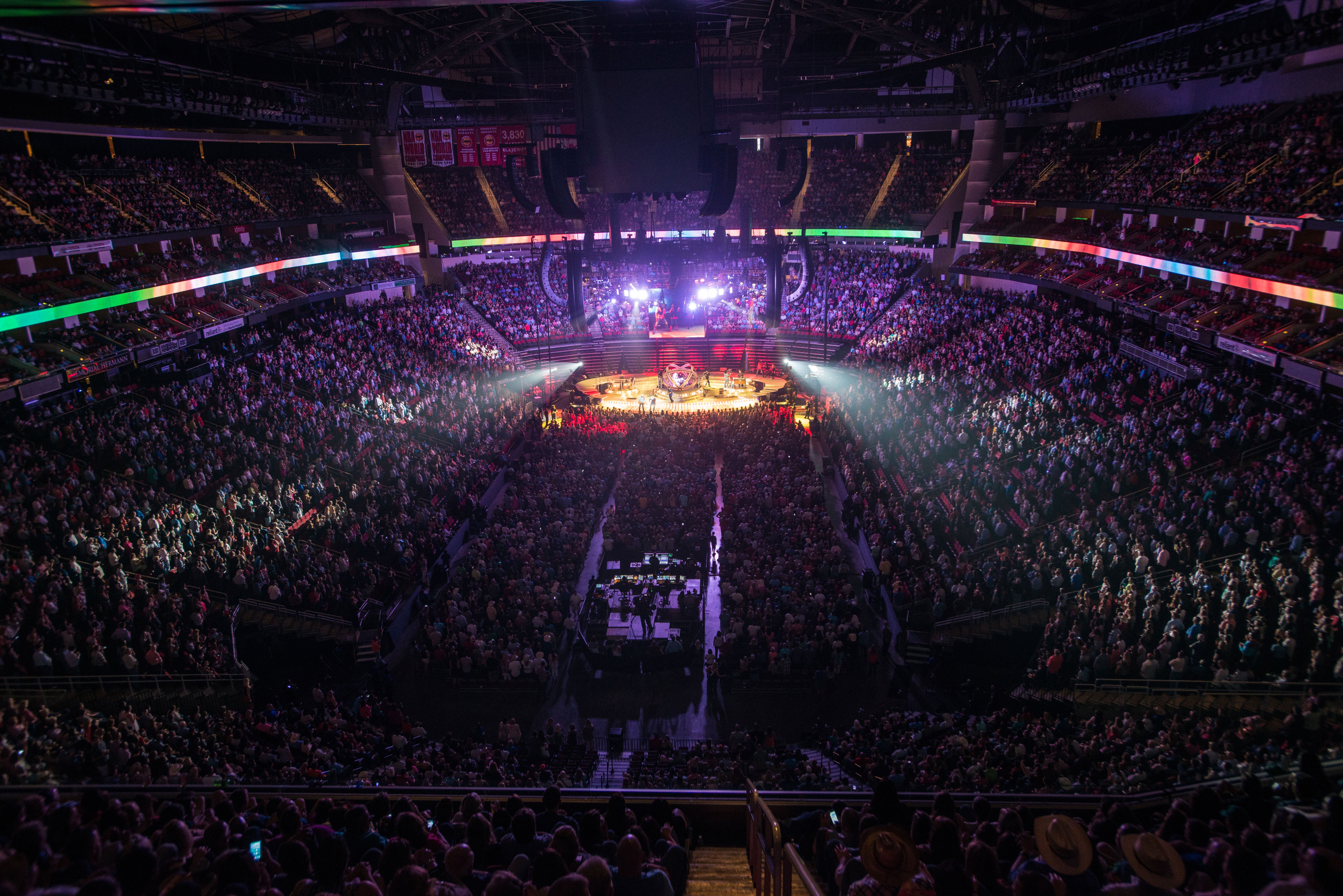 Toyota Center is an indoor arena located in downtown Houston, Texas TX,  USA. This arena is the home to the Houston Rockets of the National  Basketball Stock Photo - Alamy